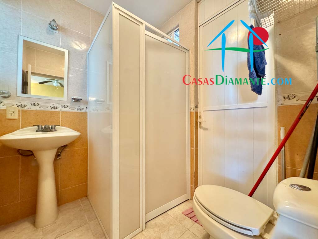 Puente del Mar Catana F 32 - Baño estancia 1